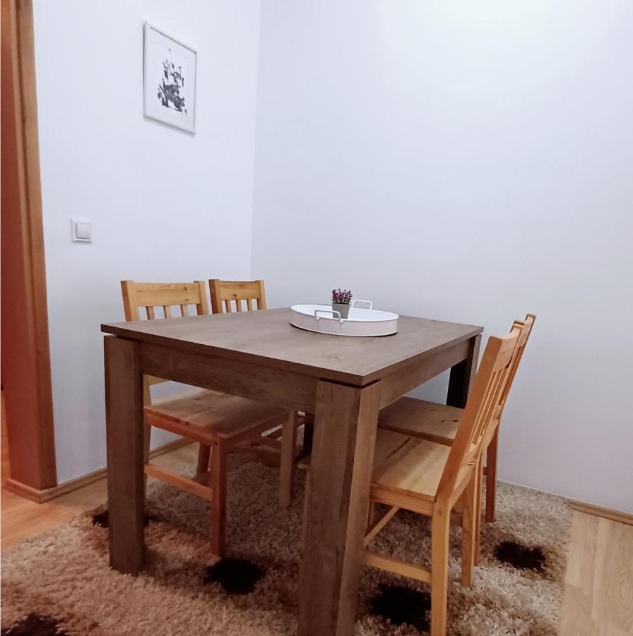 Apartmani Damir SJJ Exterior photo